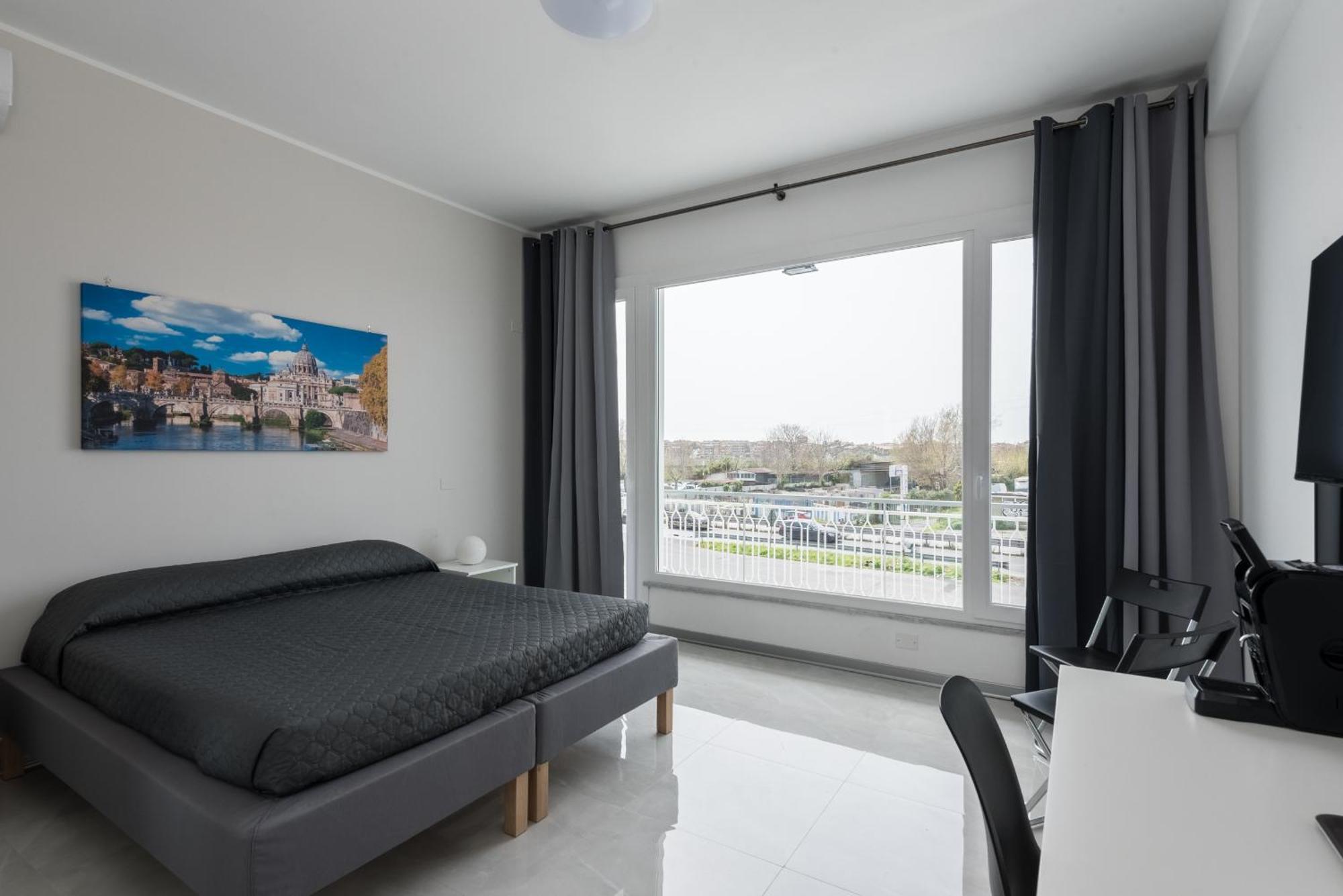 Travelershome Ciampino Airport Guesthouse 600M To Airport Екстериор снимка